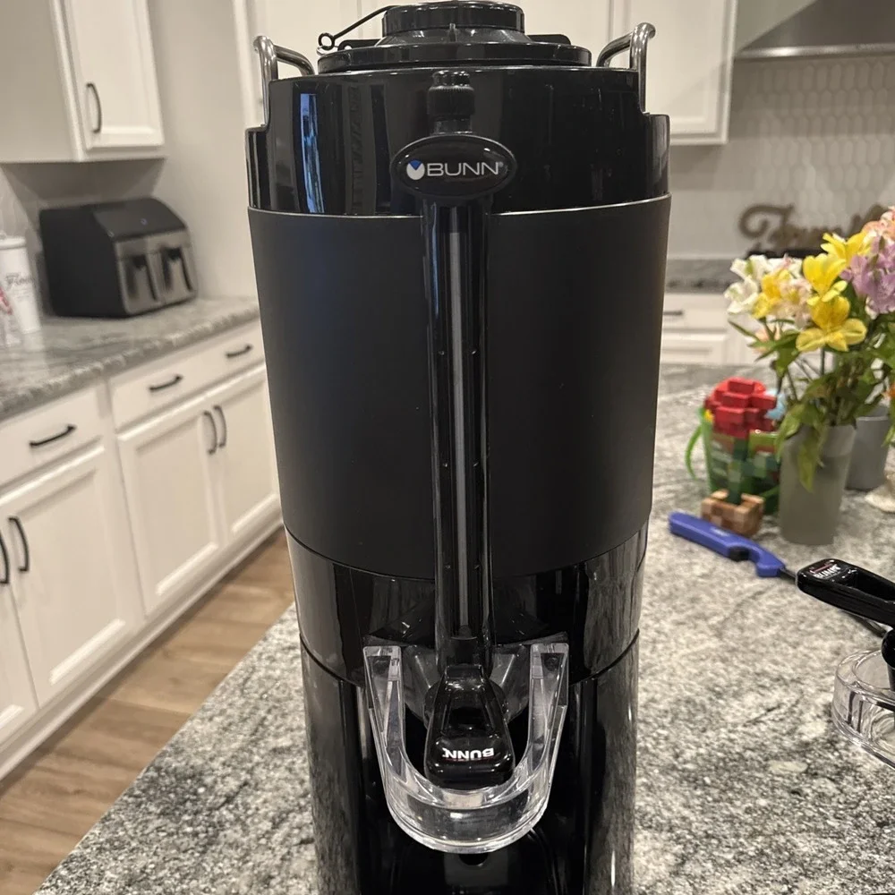 2 BUNN Commercial TF Server Beverage Server 1.5 Gallon Stainless This Is For 2